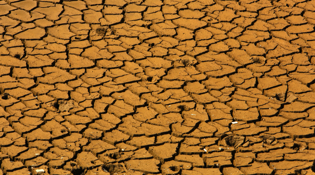 Assèchement du barrage de Guerlédan (Côtes-d'Armor)