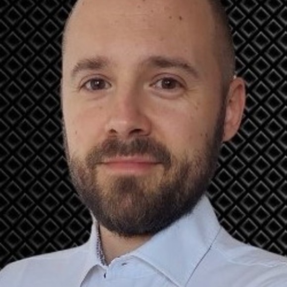 Photo d'Étienne Bouysse, responsable HSE Groupe chez Duqueine Group