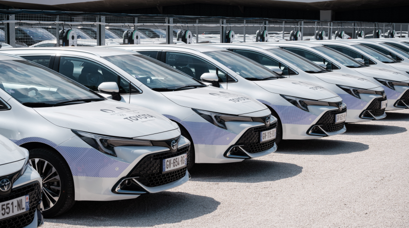 La flotte de véhicules électriques des Jeux de Paris 2024, dans le quartier des Belvédères (Saint-Denis), juin 2024