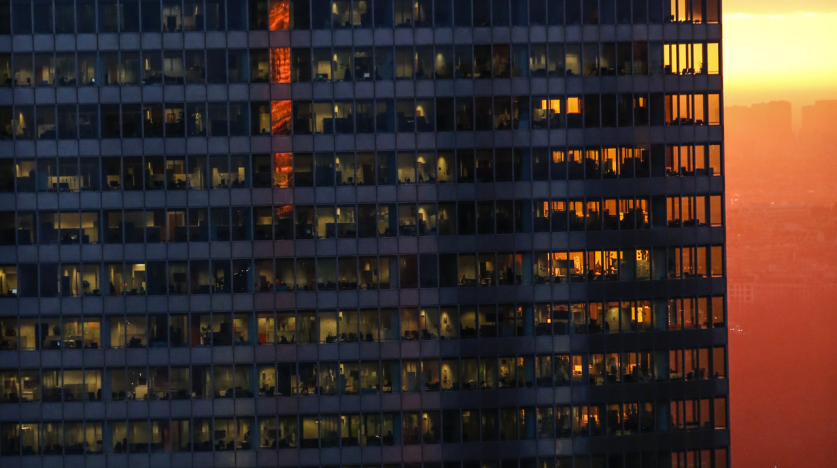 Tour Légende au crépuscule à La Défense