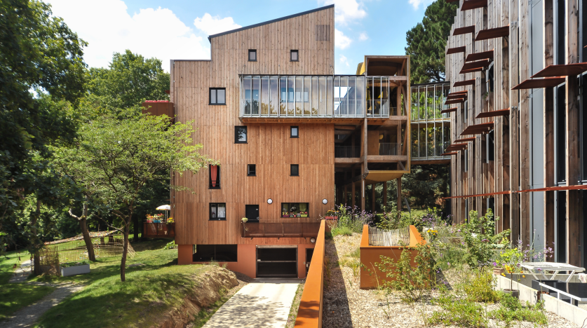 Le Grand Carcouët à Nantes, premier immeuble collectif social à énergie positive
